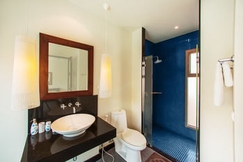 Onyx Villas By Tropiclook Rawai Exteriör bild